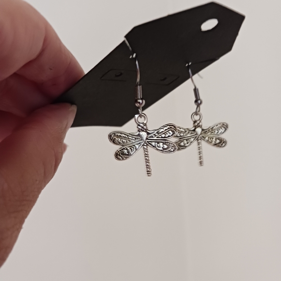 2 item-FAUX TURQUOISE DRAGONFLY GEMSTONE SILVERTONE NECKLACE & DRAGONFLY EARRING - Picture 7 of 10